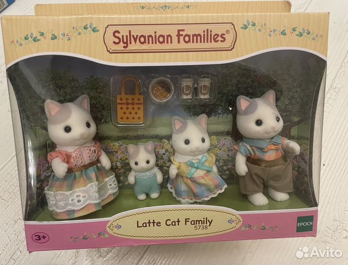 Набор Sylvanian Families Семья Латте котов 5738