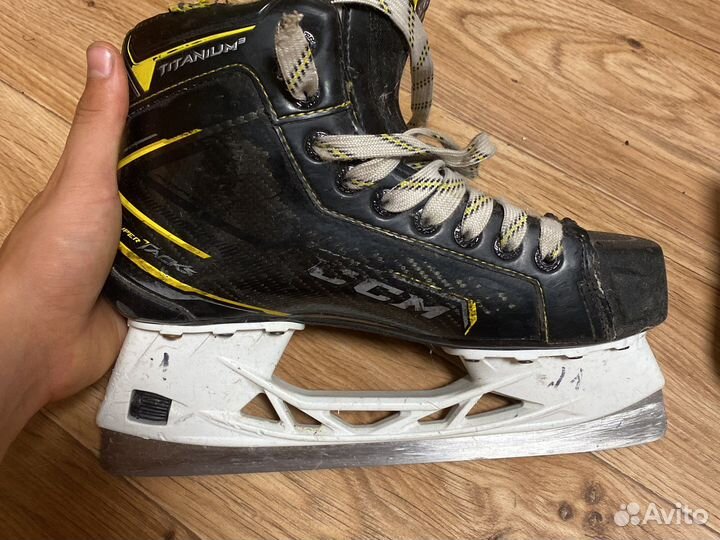 Коньки хоккейные размер 38,5