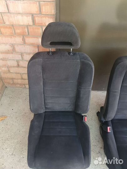 Сиденья Honda Civic 8 4d