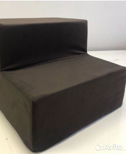 Подставка ступенька для мелких собак