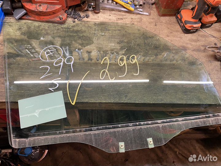 Стекло люка на Паджеро 2