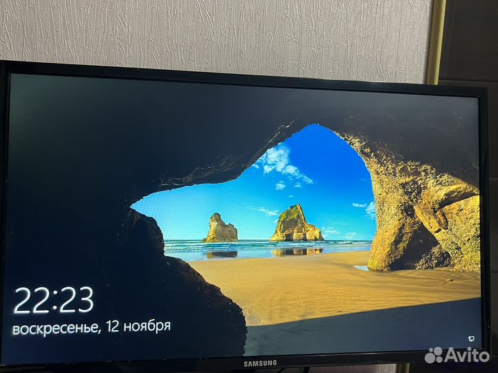 Монитор samsung