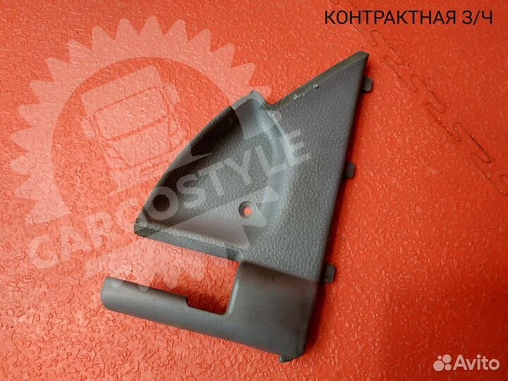 Накладка ручки LH двери MMC Fuso Canter 4M50 E3/4