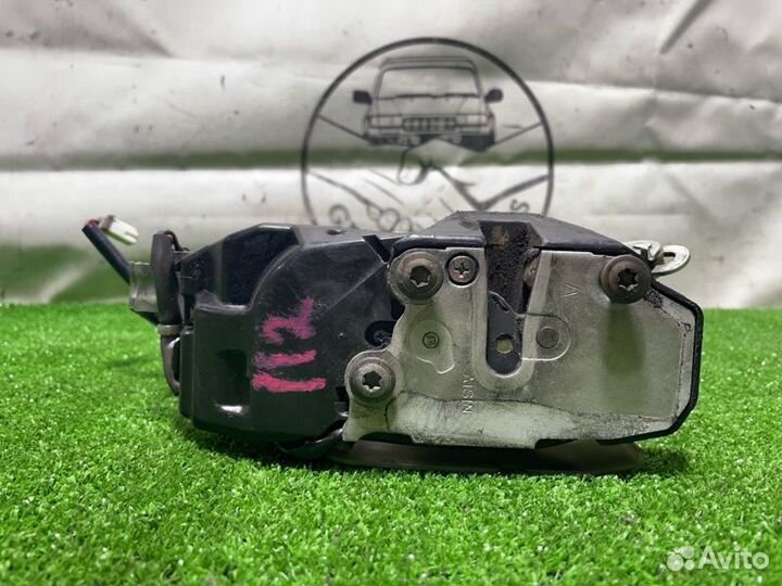 Замок двери багажника Toyota Land Cruiser Prado