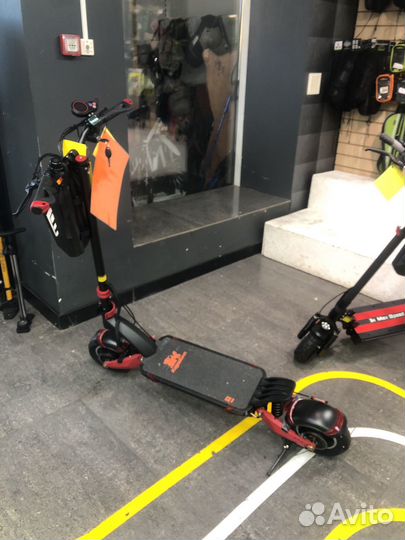 Электросамокат Kugoo G1