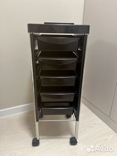 Тележка парикмахерская