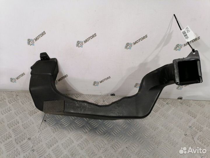 Воздуховод левый Toyota Crown GRS183