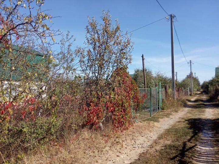 Дача 17 м² на участке 6 сот.