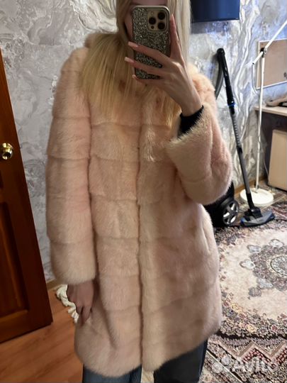 Шуба норковая розовая 42-44