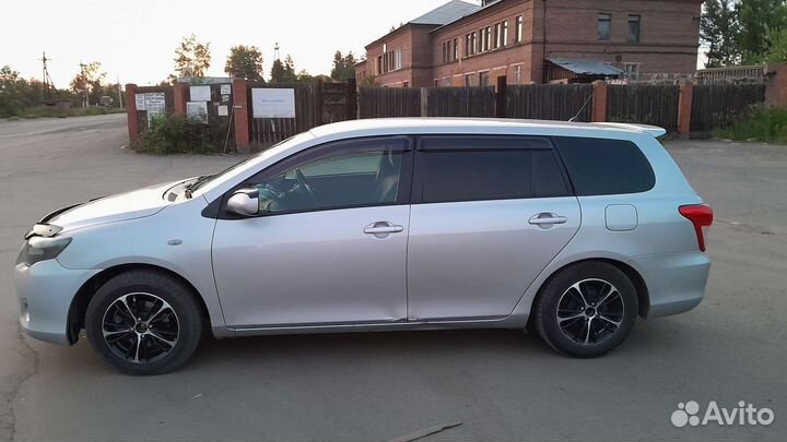 Toyota Corolla Fielder, 2008