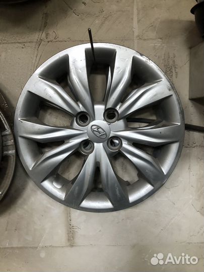 Колпаки на hyundai solaris r15