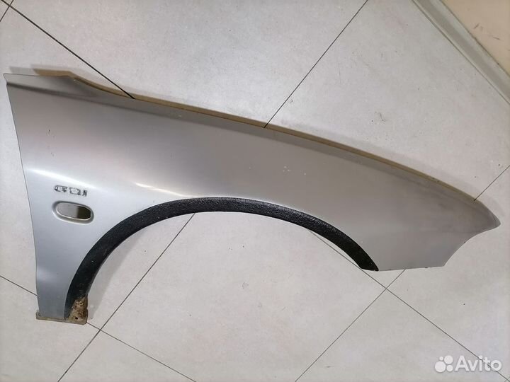Крыло переднее правое Mitsubishi Galant 1997-2003
