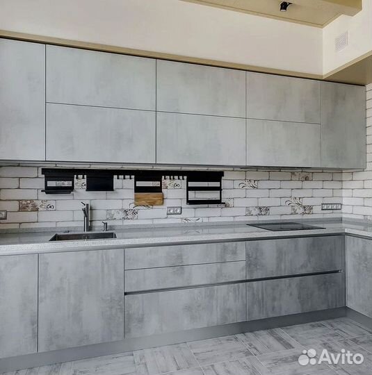 Кухонный гарнитур от фабрики мебели