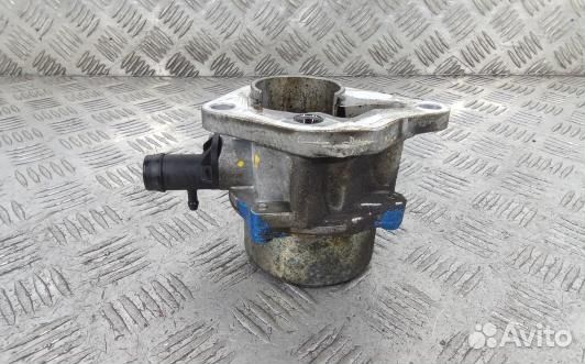 Насос вакуумный renault megane 3 (2ST04KX01)