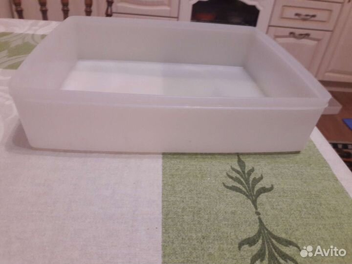 Емкость пластиковая для заморозки продуктов