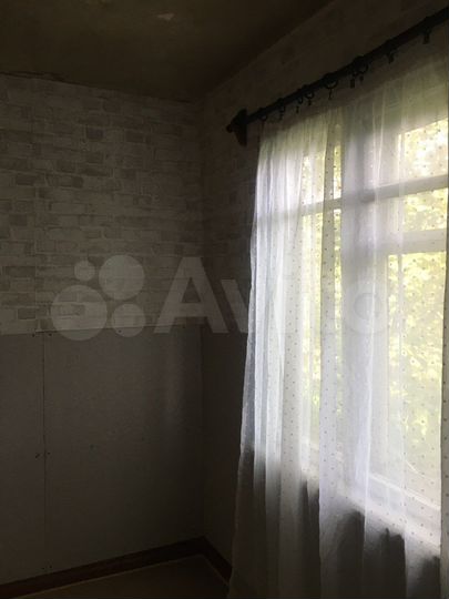 Дом 30 м² на участке 1,5 сот.