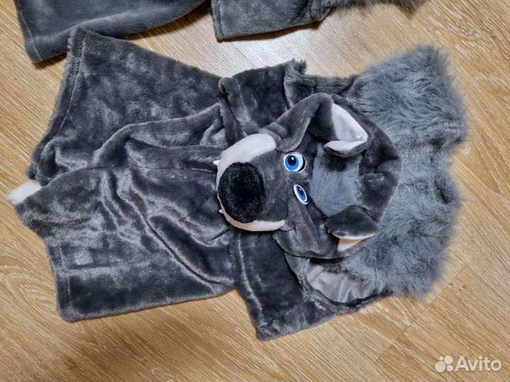 Продам новогодние детские костюмы