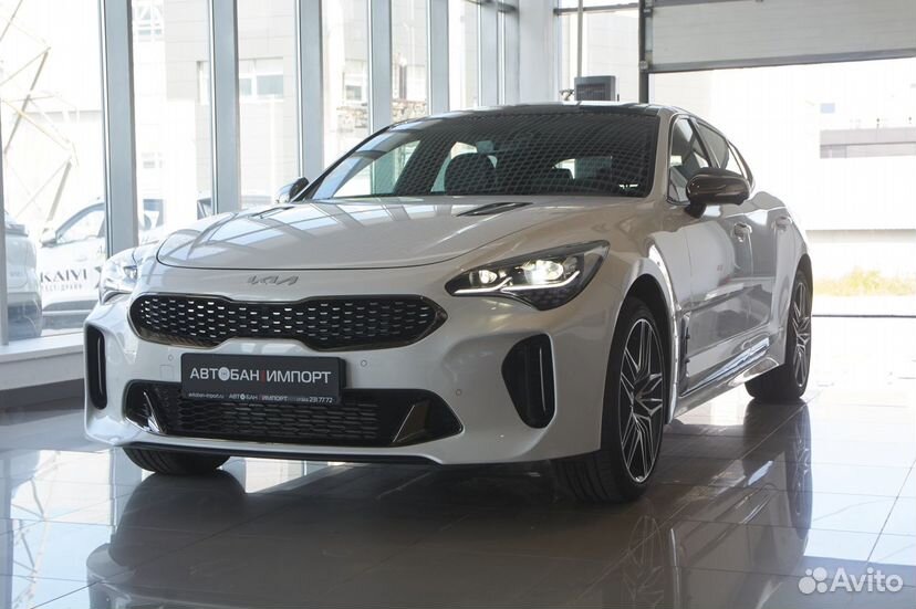 Kia Stinger 2.0 AT, 2023