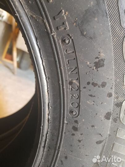 Bridgestone Blizzak Spike-01 205/70 R15 24C