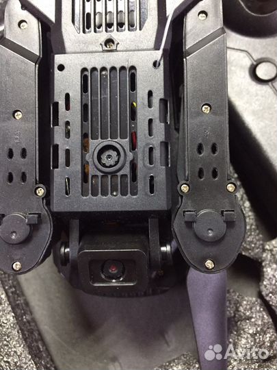 Квадрокоптер новый 2 камеры