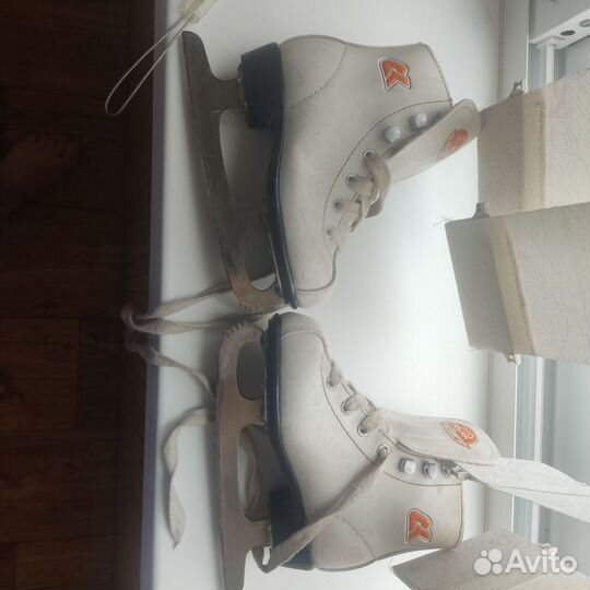 Коньки фигурные детские