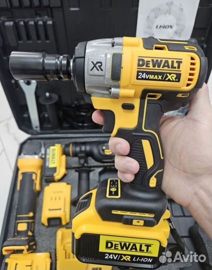 Dewalt 4 в 1 набор инструментов