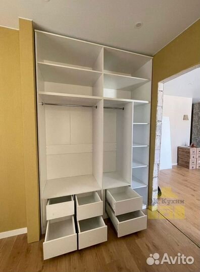 Шкафчик для ванной