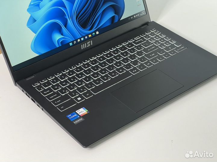 Новый MSI Modern IPS Core i5 12th 8g озу SSD256g