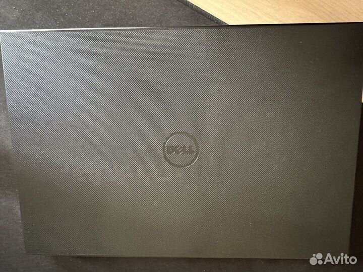 Ноутбук Dell Inspiron 15 3878
