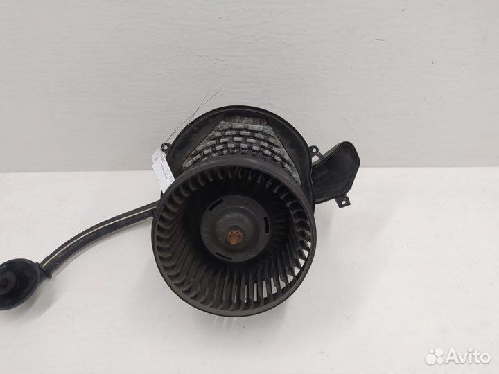 Моторчик печки Volvo S60 2002