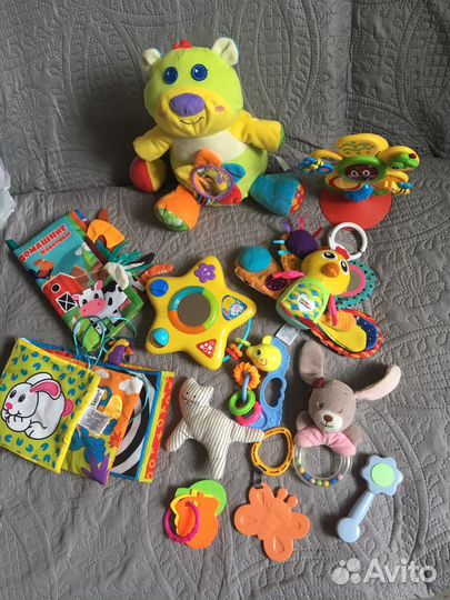 Игрушки музыкальные и развивающие пакетом