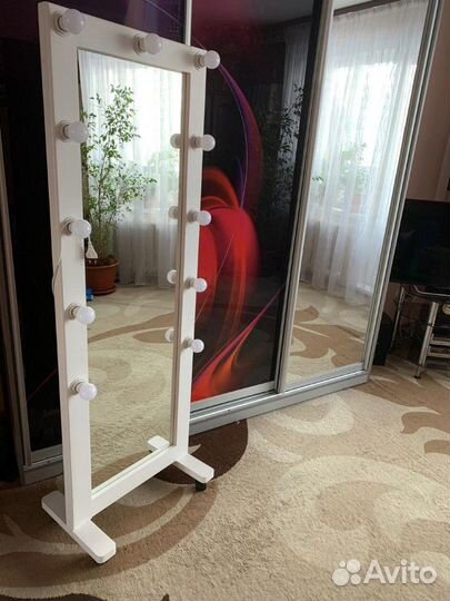 Зеркала с лампами напольные в полный рост