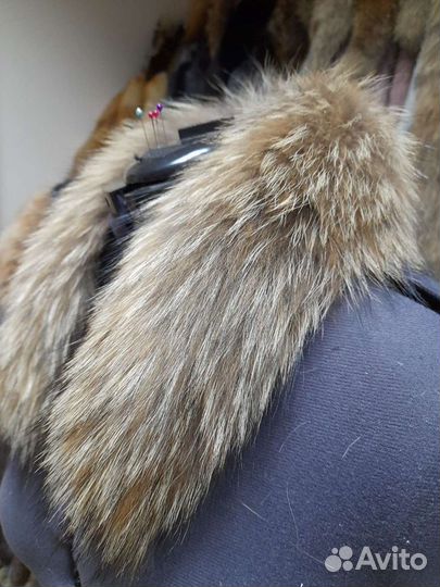 Опушки на капюшон из енота