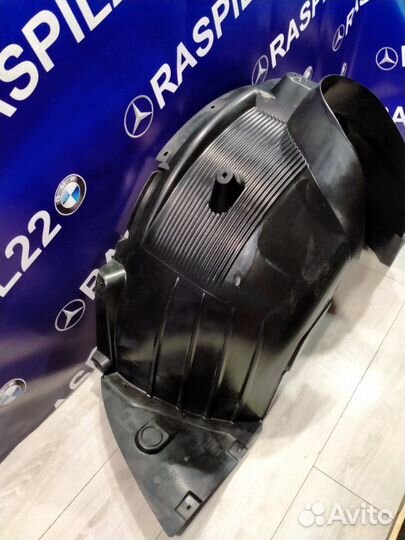 Подкрылок передний правый Bmw X3 E83 M54B25