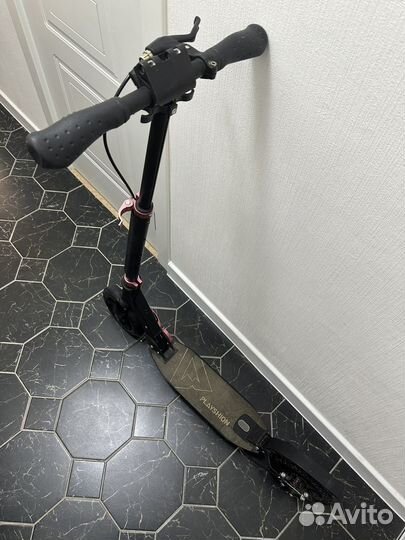 Самокат Playshion Vegas для взрослых