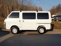 Mazda Bongo 2.0 AT, 1999, битый, 380 000 км, с пробегом, цена 450 000 руб.