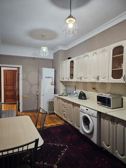 2-к. квартира, 74 м², 5/6 эт.