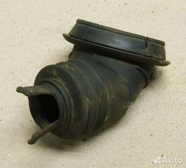 Пыльник рулевого карданчика VW Golf 3