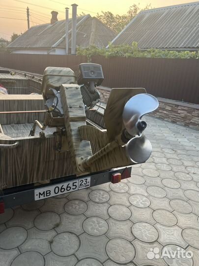 Лодка болотоход
