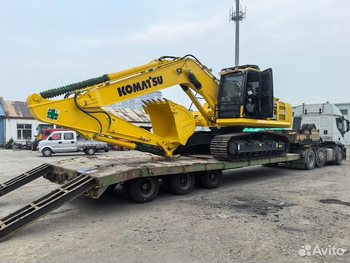 Гусеничный экскаватор Komatsu PC220LC-8, 2022