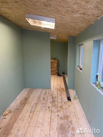 Бригада строителей