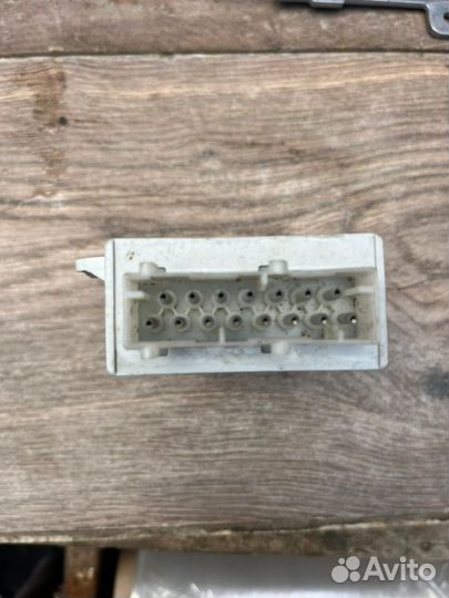 Блок управления багажником Bmw 7 E65 4.8 2006