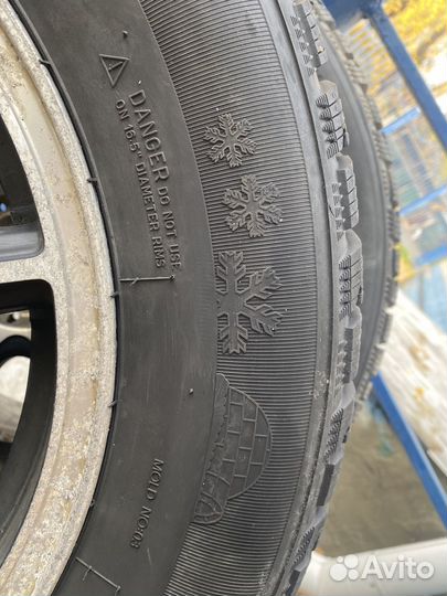 Tigar SUV Ice 215/65 R16 102T