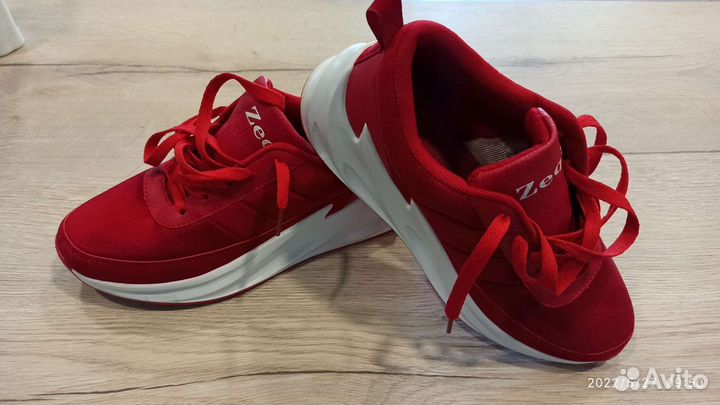 Кроссовки мужские