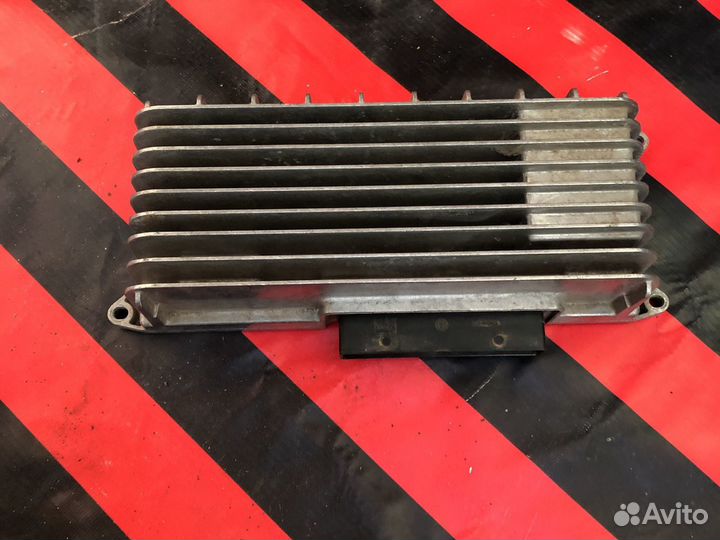 Усилитель музыки Ауди а5 8Т а4