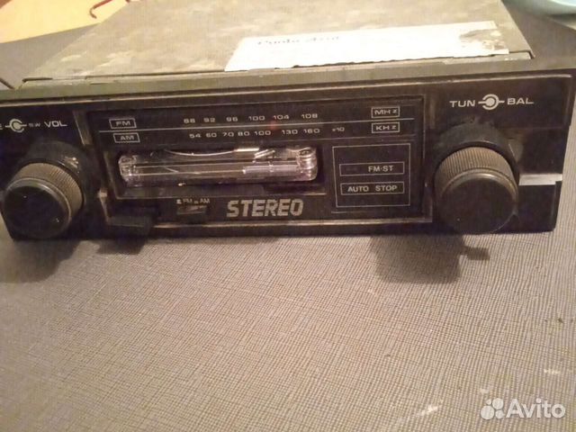 Кассетная автомагнитола stereo