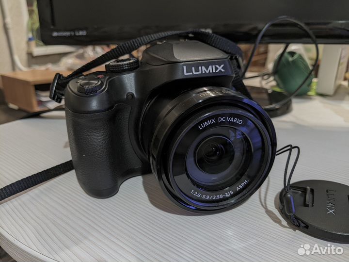 Panasonic Lumix DC-FZ82