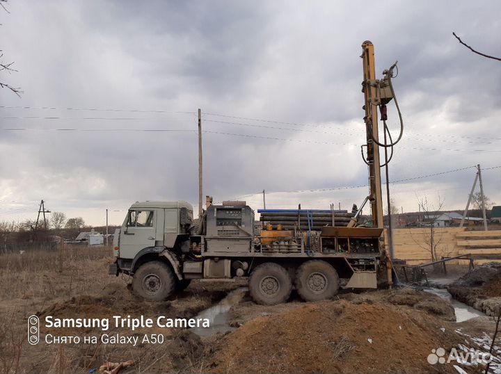 Бурение скважин и установка насоса