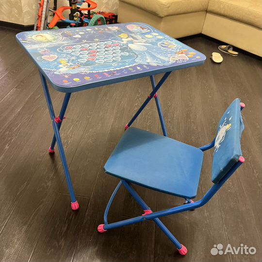Стол детский