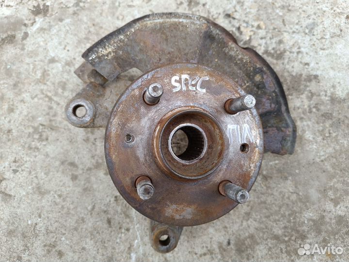 Передний кулак без ABS Kia Spectra/Shuma 2